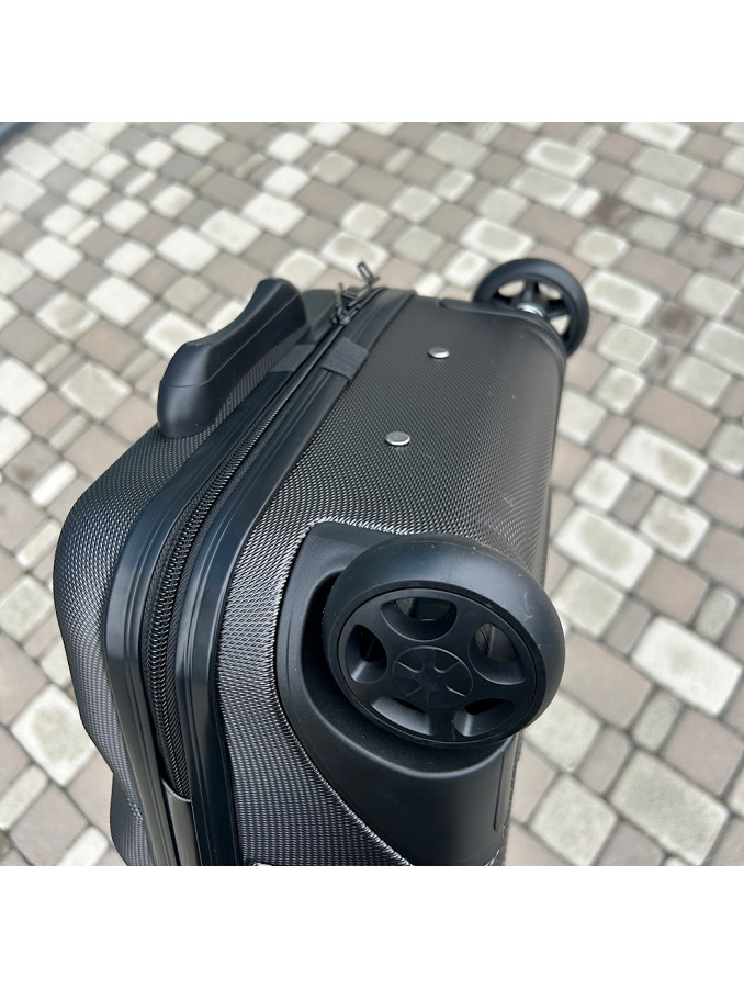 Чемодан пластиковый Wings 148 графит 40*30*20 Чемодан пластиковый Wings 148 графит 40*30*20