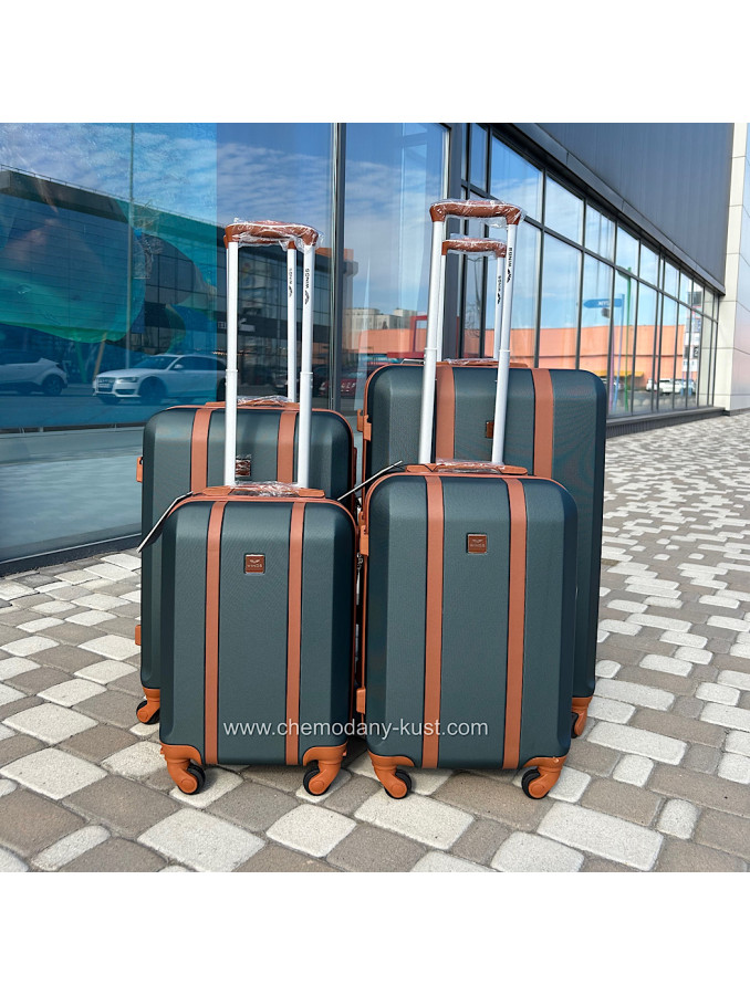 Чемодан пластиковый Wings GDW01 зеленый XS